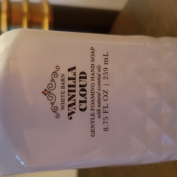 Bath & Body Works Bath & Body Rare Vanilla Cloud Gentle Foaming